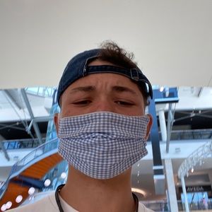 Meet your Posher, Devon